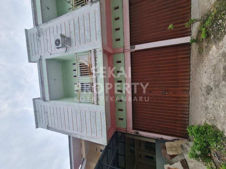 Di Jual 1 unit ruko 2 lantai tepi Jalan Umban Sari Atas lokasi Rumbai tengah kota Pekanbaru