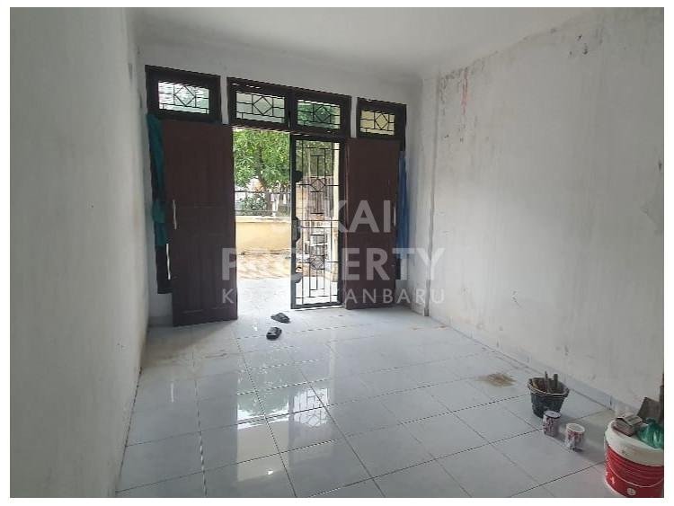 DISEWA RUMAH 2 LT SIAP HUNI DI JL RAMBUTAN - PEKANBARU