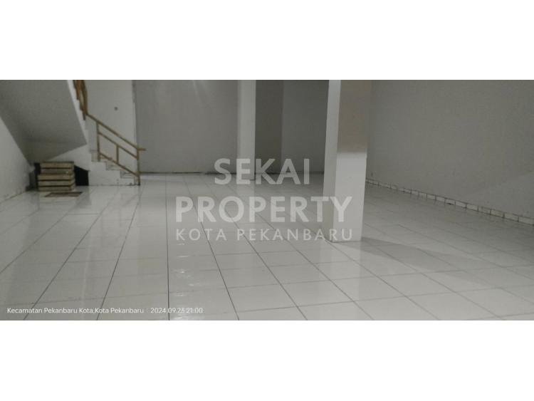 DISEWAKAN RUKO 3 LT KOMPLEK STC JL.JEND SUDIRMAN
