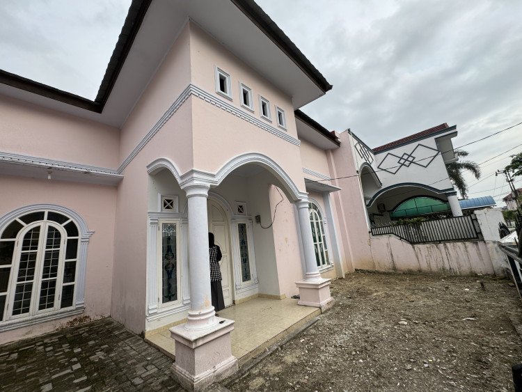 DIJUAL / DISEWAKAN RUMAH MINIMALIS JL.SUDIRMAN - PEKANBARU