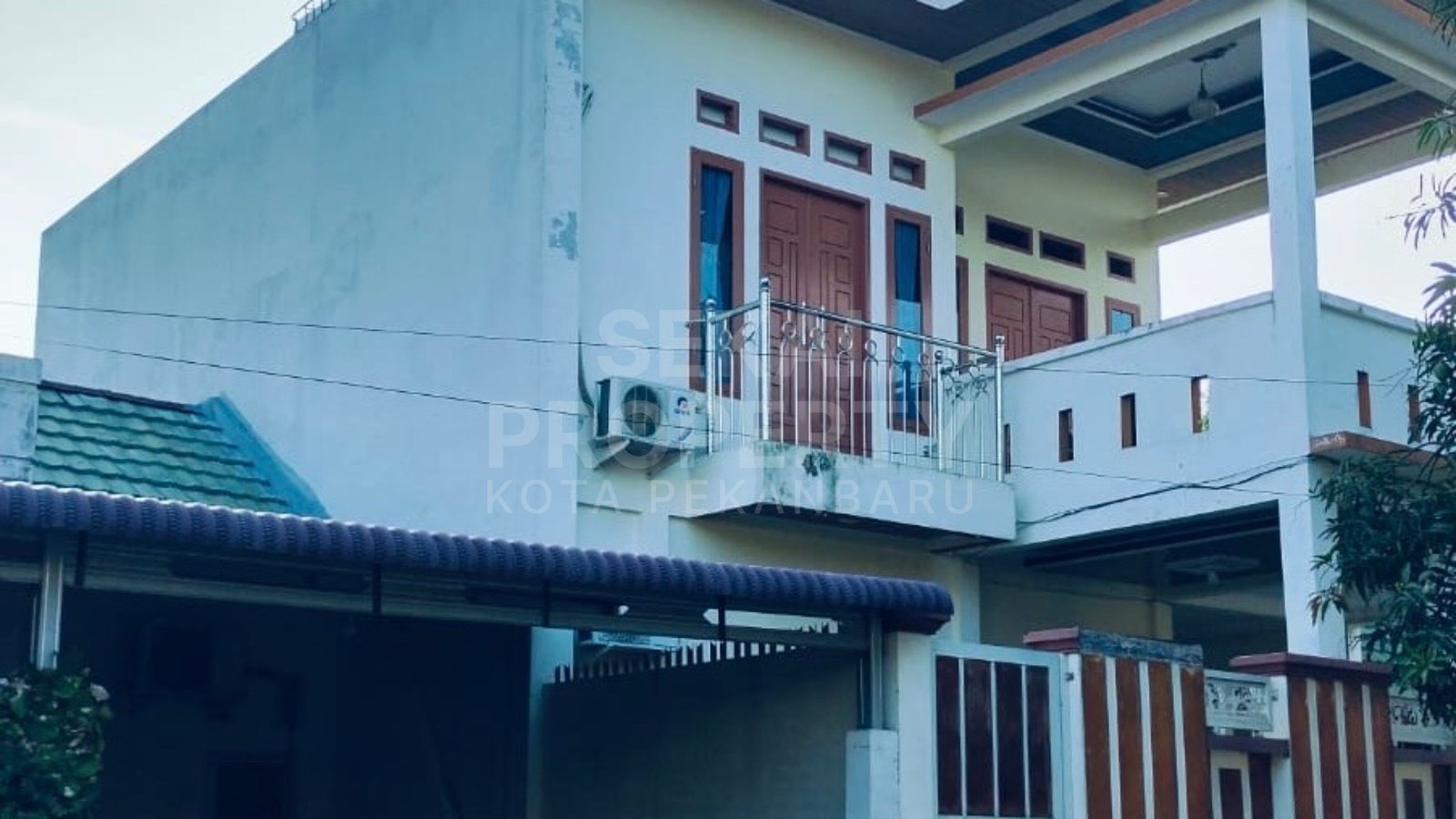 Dijual Rumah 2 Lt Jl .tanggor Kulim