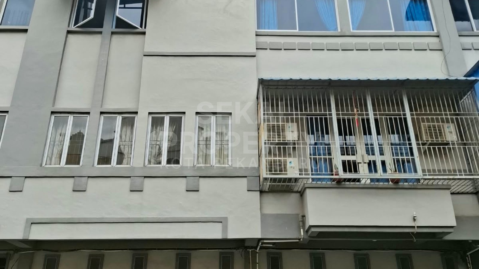 Dijual 4 Unit Ruko 3 Lantai Di Jl. M. Yamin