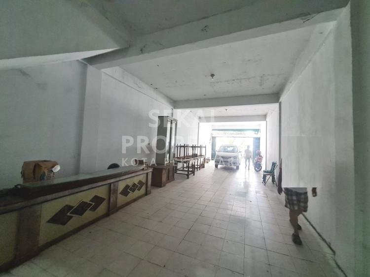 DIJUAL RUKO 3LT FULL KERAMIK TERSEDIA 2 UNIT LOKASI JL. TUANKU TAMBUSAI - PEKANBARU