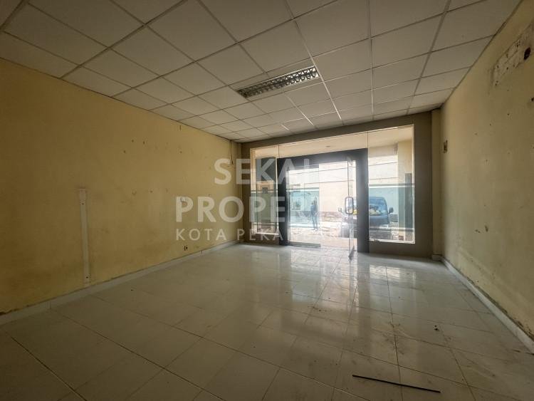 DISEWAKAN RUKO 2 LT DALAM KOMPLEK  Jl.PARIT INDAH - PEKANBARU