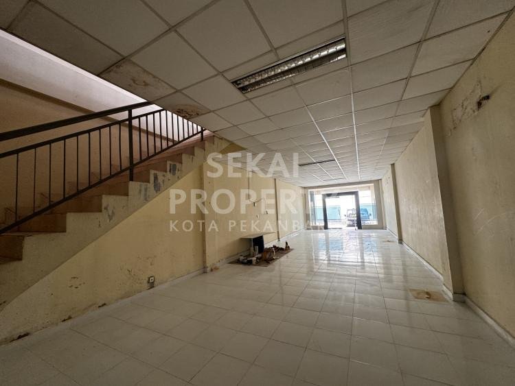 DISEWAKAN RUKO 2 LT DALAM KOMPLEK  Jl.PARIT INDAH - PEKANBARU