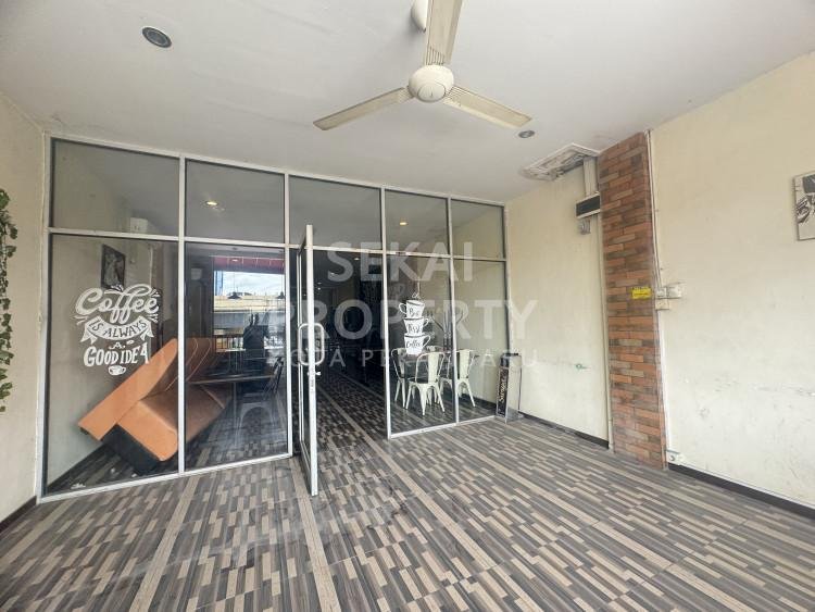 DISEWAKAN RUKO 3 LT  JL.JEND SUDIRMAN