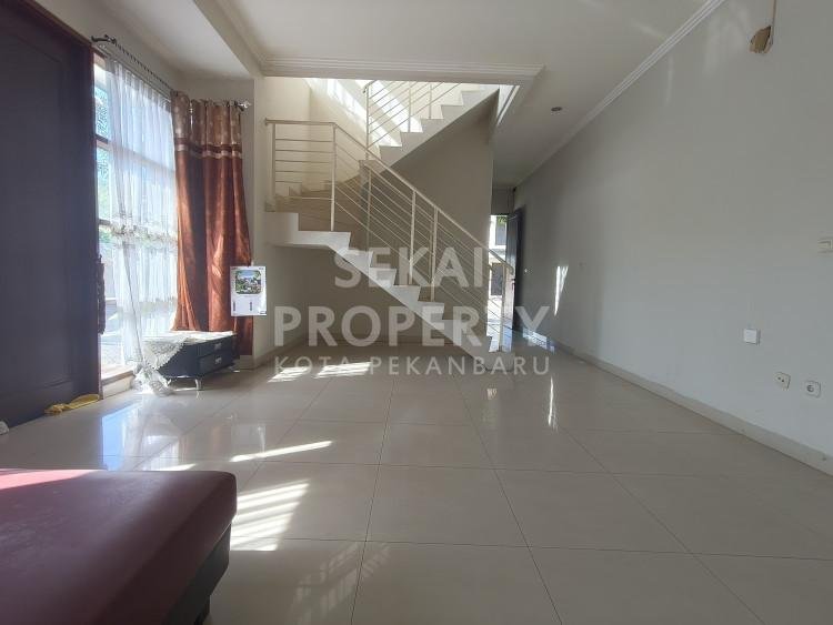 DIJUAL RUMAH CLUSTER MEWAH LOKASI TENGAH KOTA JALAN RIAU