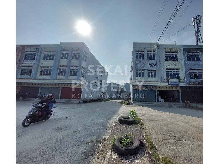 DIJUAL 2UNIT RUKO 3LANTAI DI TENGAH KOTA JL.SOEKARNO HATTA