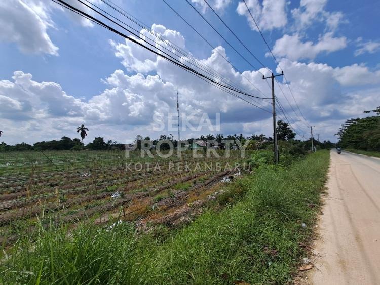 Dijual sebidang tanah HOOK  di daerah jl.pesantren-pekanbaru