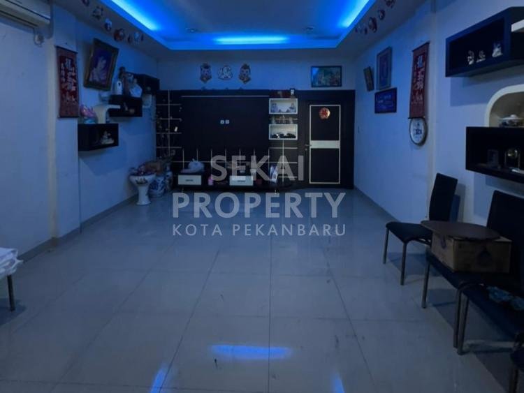 Disewa Ruko 3 Lantai di Jl. Setia Budi