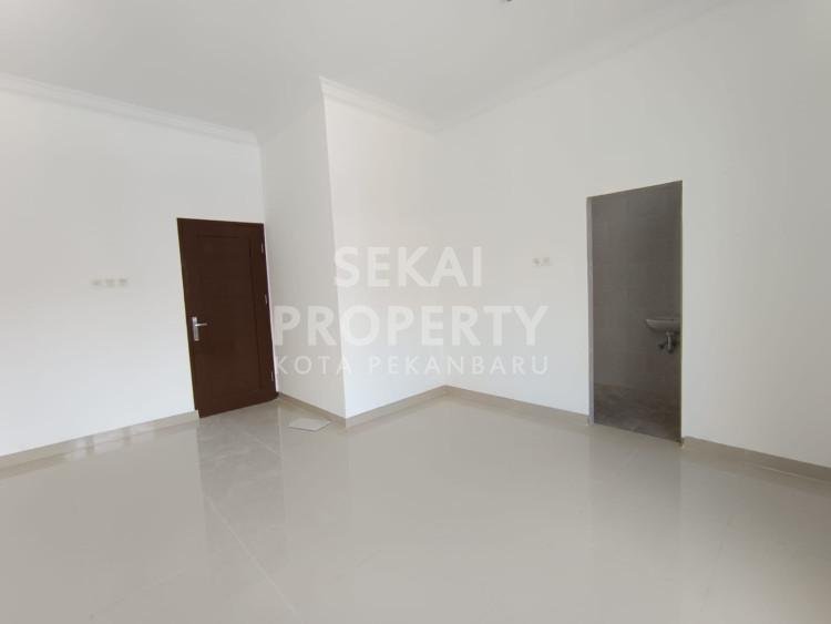 DI JUAL RUMAH 2 LANTAI  CLUSTER  JL  PEMUDA