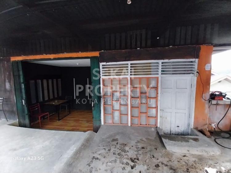 DIJUAL TANAH BONUS BANGUNAN + KIOS LOKASI JL. PATTIMURA - PEKANBARU