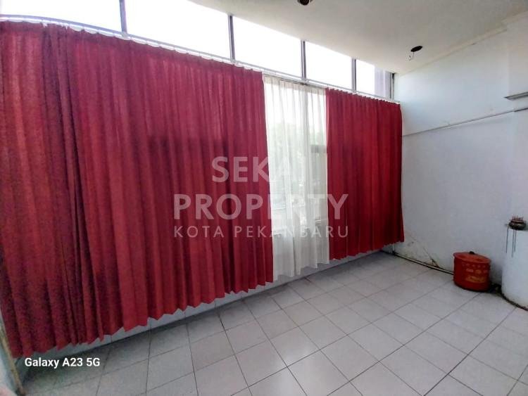 Lihat semua foto