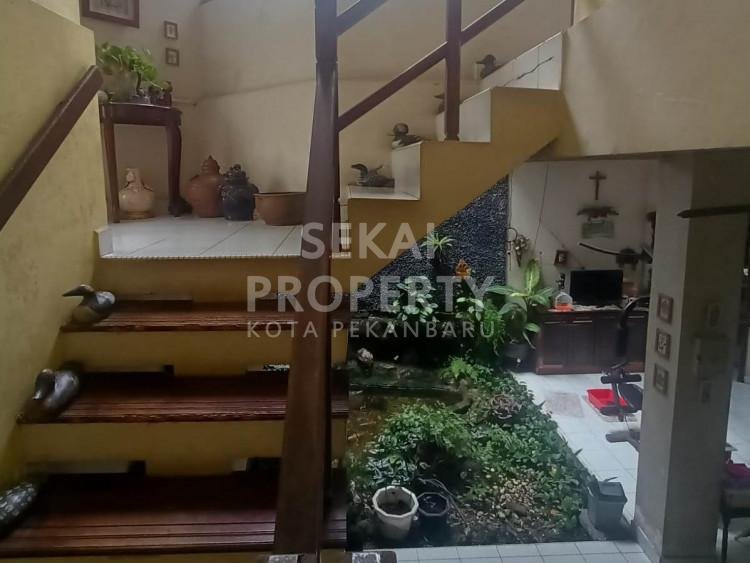 Lihat semua foto