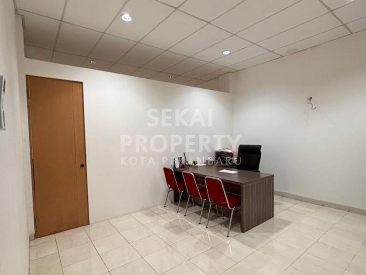 Dijual Ruko Gandeng 3 Unit di Perkantoran Jl. Jenderal Sudirman