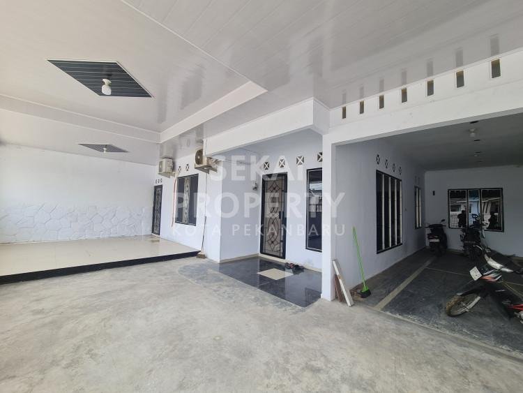 Di Jual Rumah siap huni lokasi Jalan Harapan raya dekat Alam Mayang tengah kota Pekanbaru