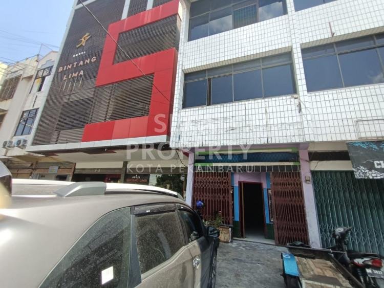DIJUAL/DISEWAKAN RUKO 3 LANTAI LOKASI JALAN TENGKU UMAR-PEKANBARU