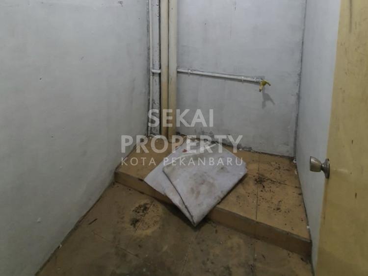 Dsewakan Ruko 2lt di Jl. Kemuning - Pekanbaru