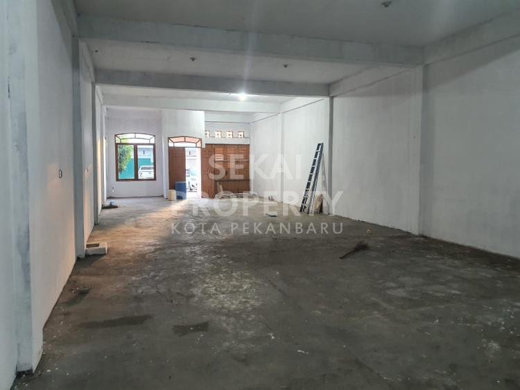 Lihat semua foto