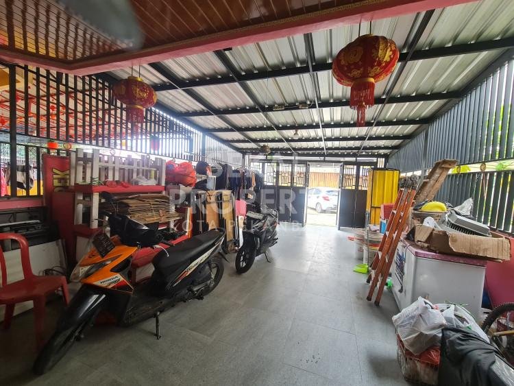 DIJUAL 1 UNIT RUMAH SIAP HUNI JALAN TANJUNG DATUK TENGAH KOTA PEKANBARU