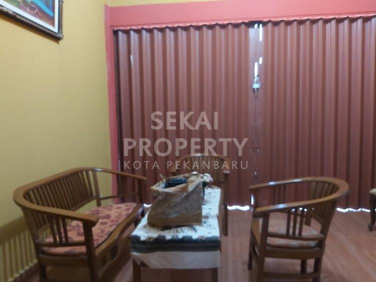 Lihat semua foto