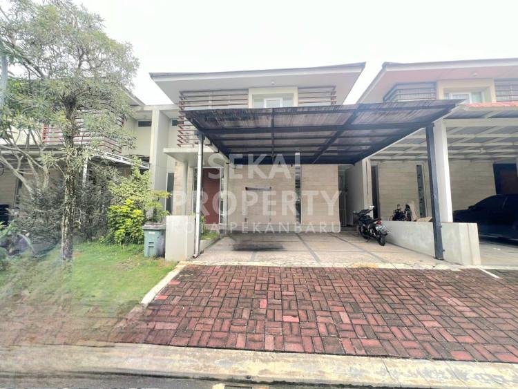 DIJUAL/DISEWAKAN RUMAH CLUSTER 2 LANTAI LOKASI PERUMAHAN CITRALAND JL.SOEKARNO HATTA-PEKANBARU