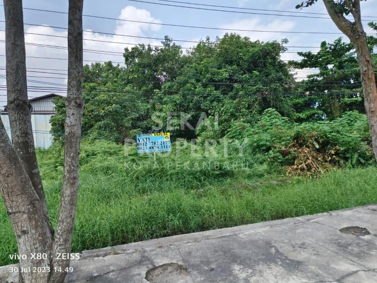 Dijual Tanah Di Dekat Parit Indah