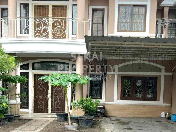 DIJUAL RUMAH MEWAH CLUSTER 2 LANTAI LOKASI PREMIUM JL.DIPONEGORO-PEKANBARU