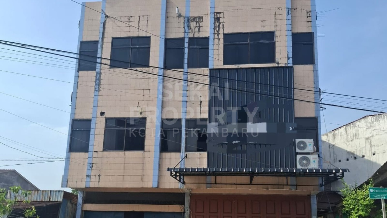 Dijual Murah Ruko 3 Lantai Lokasi Dekat Jl. Ombak/ Sultan Hasanuddin