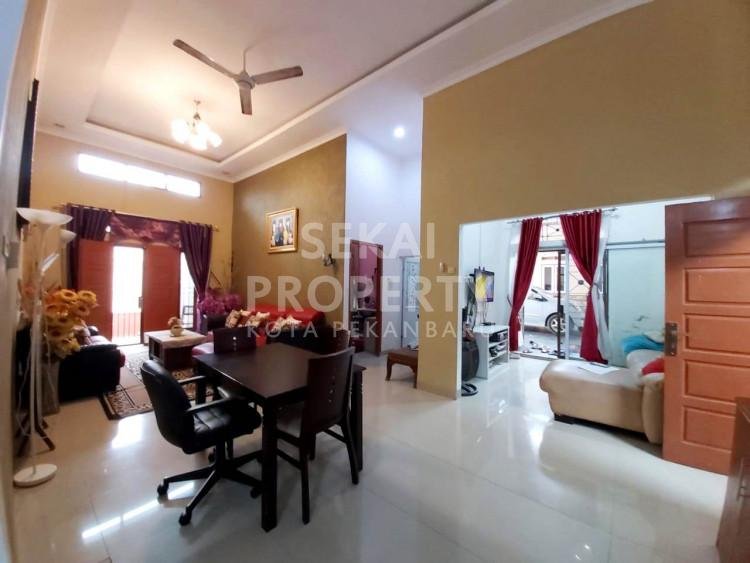 Dijual Rumah Cantik 2 lantai Jl. Rawa Bening, Tampan, Pekanbaru