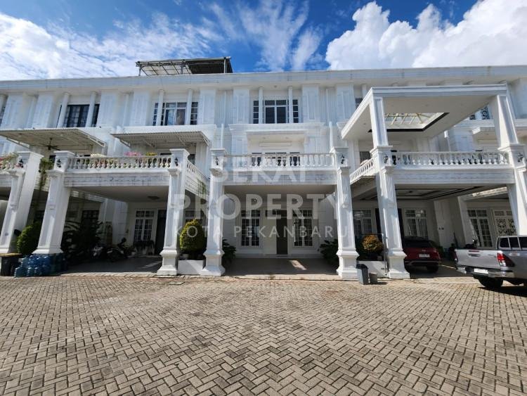 DIJUAL RUMAH CLUSTER MEWAH 2,5 LANTAI LOKASI MELATI / TAMPAN