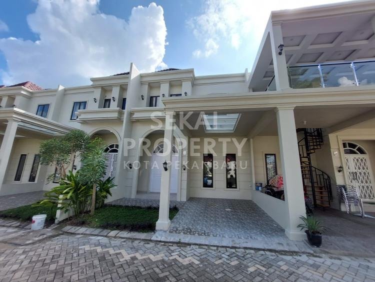 DIJUAL RUMAH CLUSTER MEWAH 2LANTAI LOKASI MELATI / PANAM