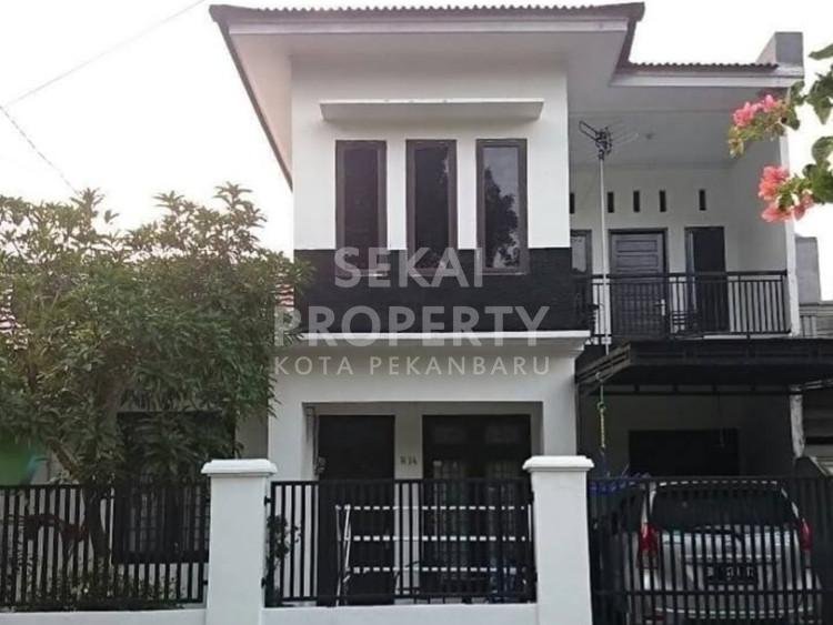 DIJUAL RUMAH CANTIK 2 LT DI DAERAH TENAYAN RAYA PEKANBARU