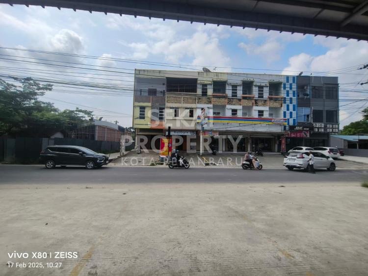 DIJUAL RUKO 3 LT ( 5 M x 32 M )LOKASI JL SATRIA