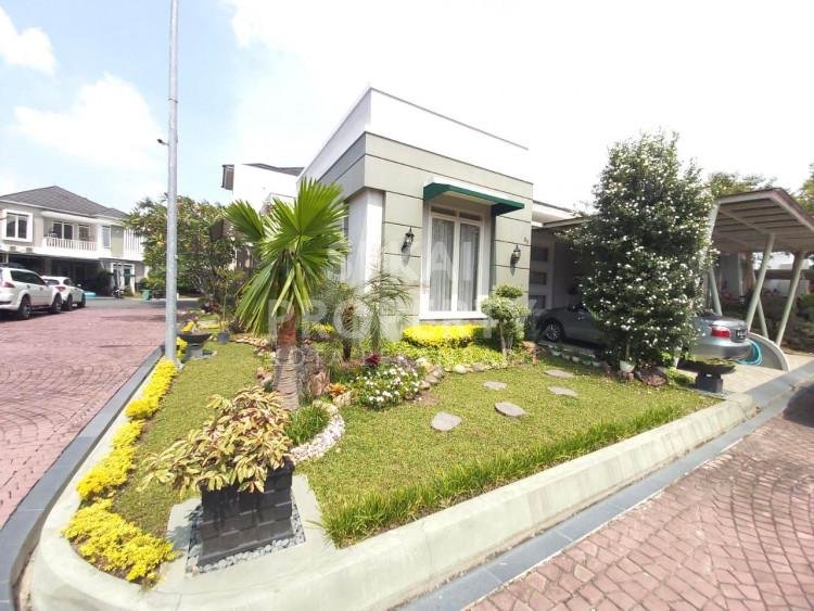 Dijual rumah mewah full furnish, minimalis dan nego di Jl. Kasah / Mega Asri Sudirman - Pekanbaru