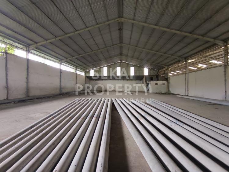DIJUAL GUDANG + TANAH LUAS DI ARENGKA - SOEKARNO HATTA