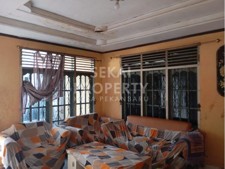 Dijual Rumah Dekat Jalan Hangtuah/Sail
