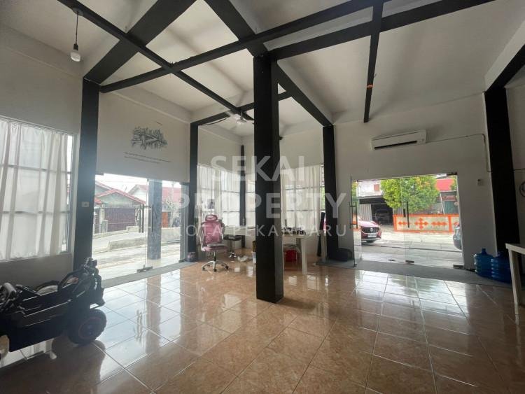 Dijual Ruko gandeng 2lt Bulatan Posisi Hook lokasi Simpang Tiga - Pekanbaru