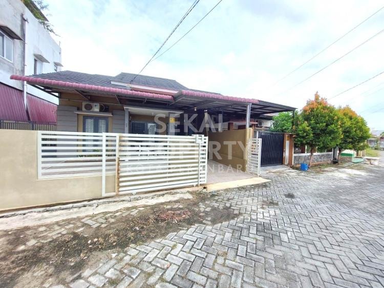 Disewakan Rumah Cluster Furnished Lokasi Jl. Limbat