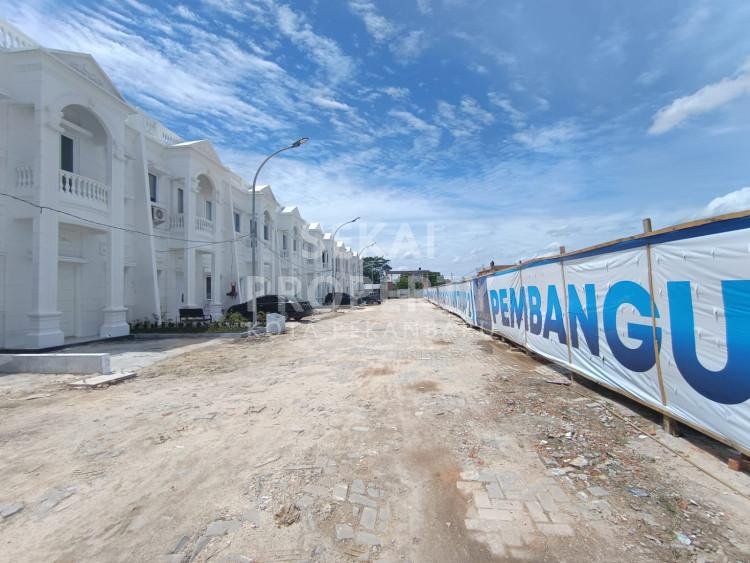 DIJUAL RUMAH CLUSTER 2LT KONDISI BARU LOKASI JL. KARYA MAKMUR / RIAU UJUNG - PEKANBARU