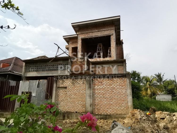DIJUAL TANAH BANGUNAN Kondisi 75%, Jl. Arifin Ahmad