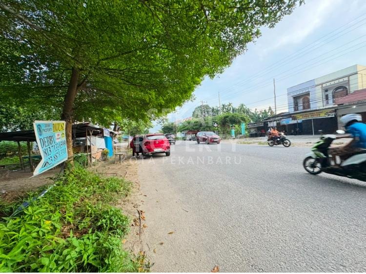 DIJUAL TANAH TEPI JL,HANG TUAH UJUNG