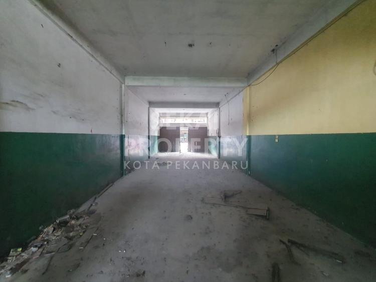Dijual Ruko 3 Lantai di Jl. Belimbing