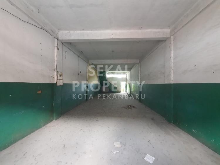 Dijual Ruko 3 Lantai di Jl. Belimbing