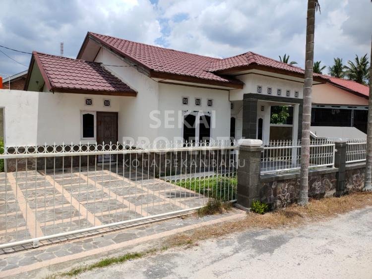 Dijual rumah murah dan siap huni lokasi di  Bukit Barisan - Pekanbaru
