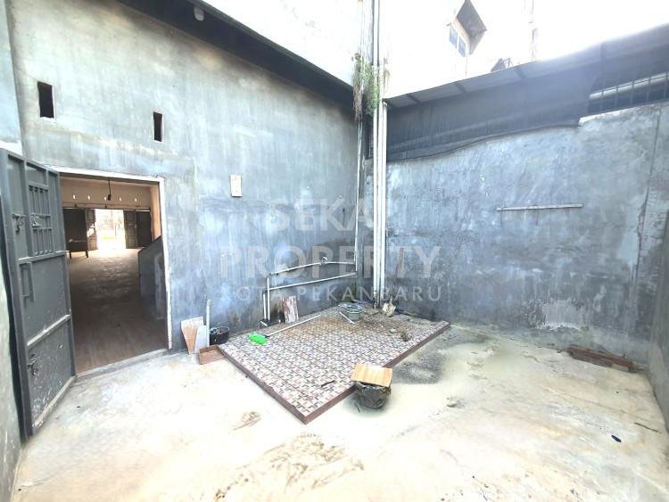 Disewakan Ruko 3 LT di Jl. Garuda Sakti