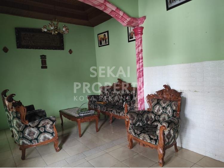 Lihat semua foto