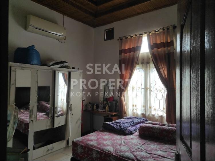 DI JUAL RUMAH  DI JLN MAHANG RAYA PANDAU