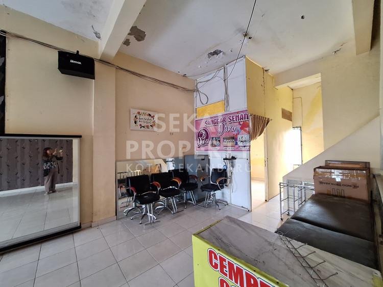 Lihat semua foto