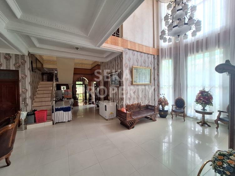 DIJUAL RUMAH BULATAN CANTIK DENGAN TANAH LUAS LOKASI DEKAT JL.KAPAU SARI TANGKERANG TIMUR-PEKANBARU